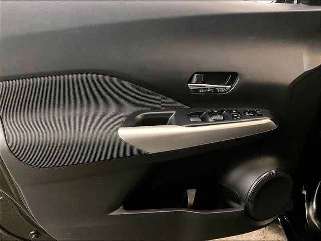 Used 2019 Nissan Kicks SV FWD image 22