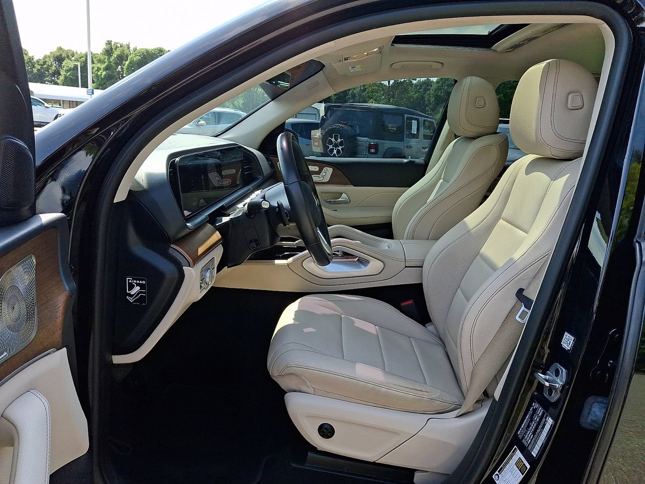 Used 2021 Mercedes-Benz GLE 350 w/ 3rd Row Seat Package image 13