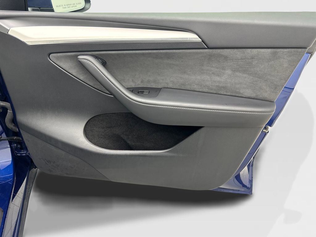 Used 2024 Tesla Model Y Long Range image 48