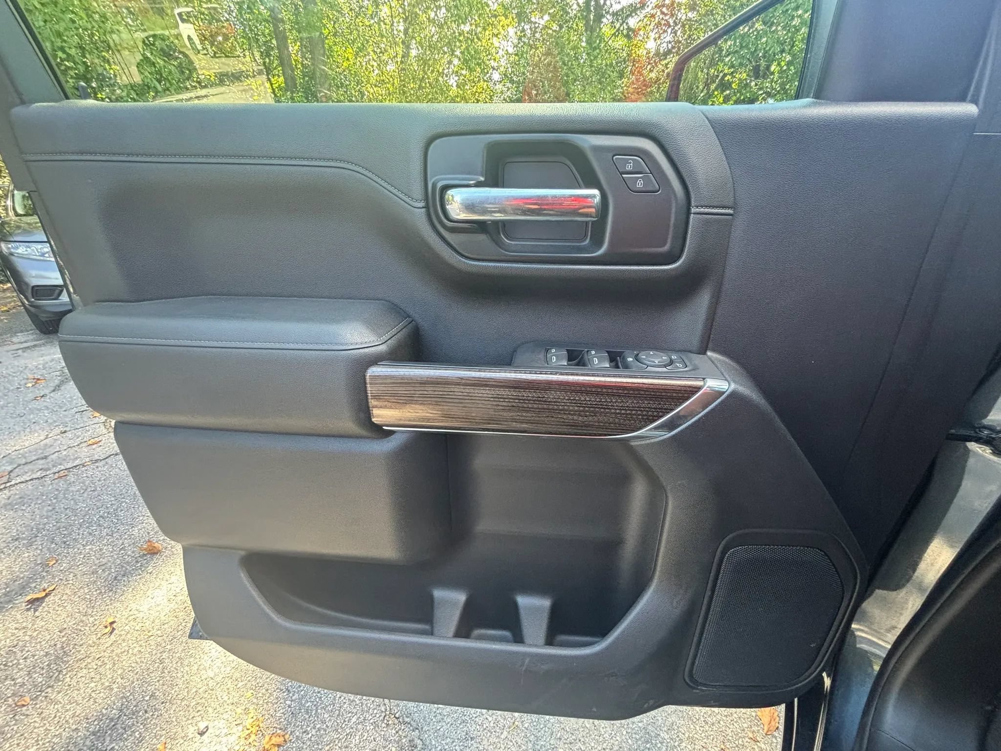 Used 2019 Chevrolet Silverado 1500 LT w/ All-Star Edition AWD/4WD image 26