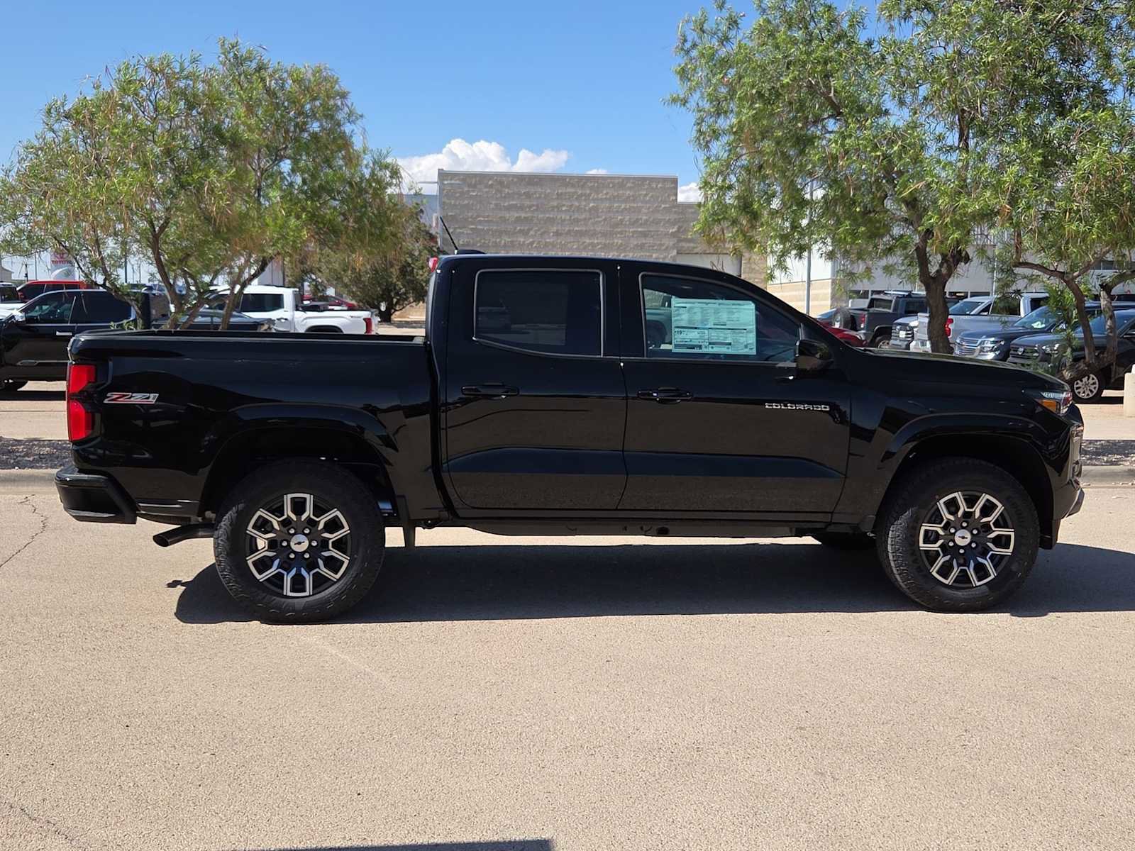 New 2026 Chevrolet Colorado Z71 w/ Technology Package AWD/4WD image 9