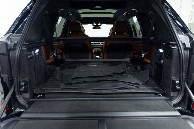 Certified 2024 BMW X7 M60i AWD/4WD image 9