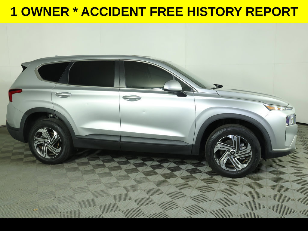 Used 2023 Hyundai Santa Fe SE w/ Cargo Package AWD/4WD image 2