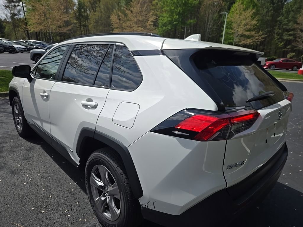 Used 2025 Toyota RAV4 LE image 8