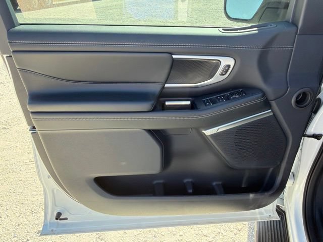 New 2026 Ford Expedition Max Platinum w/ Stealth Appearance Package AWD/4WD image 15