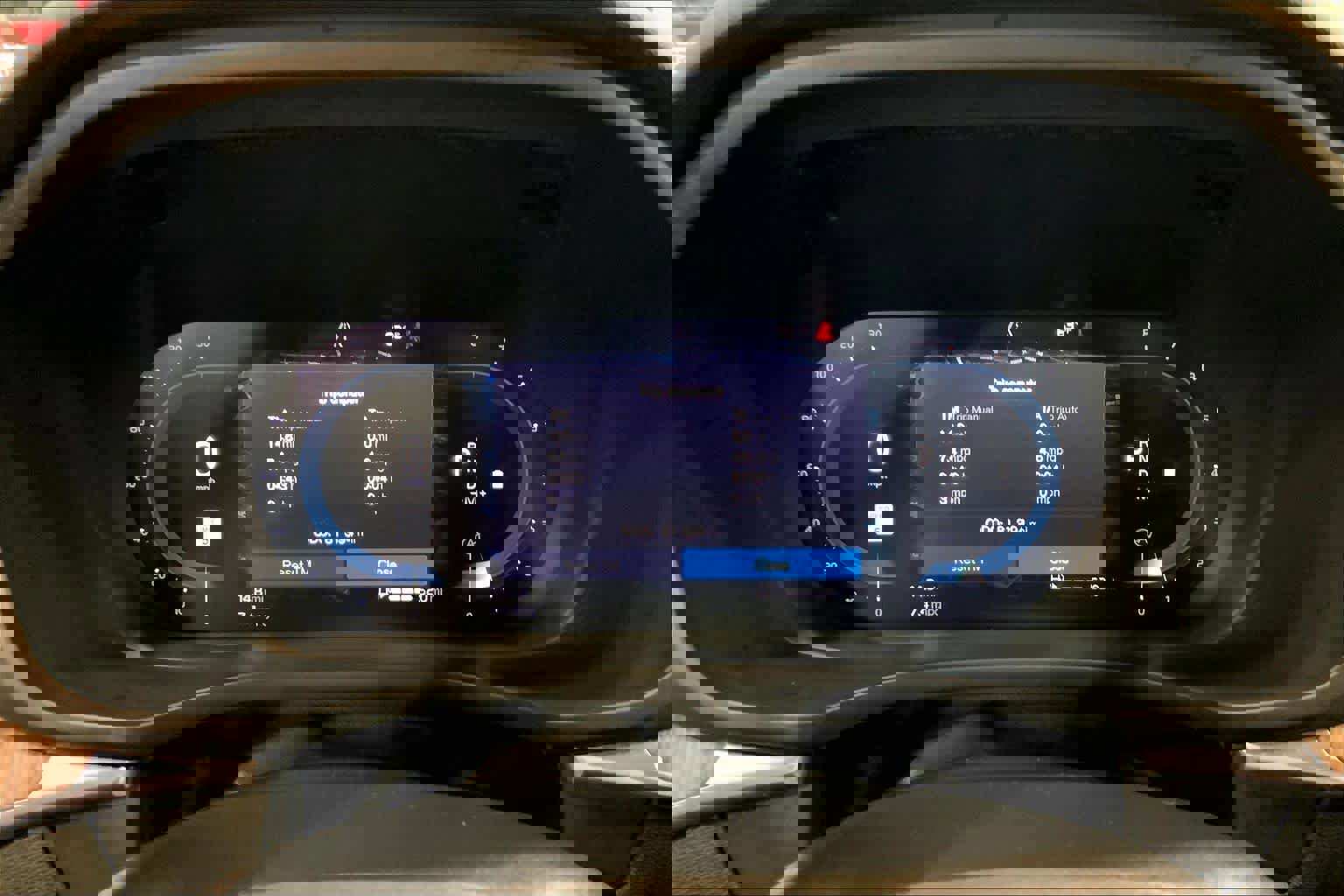 Used 2022 Volvo XC60 B5 Momentum w/ Climate Package image 26