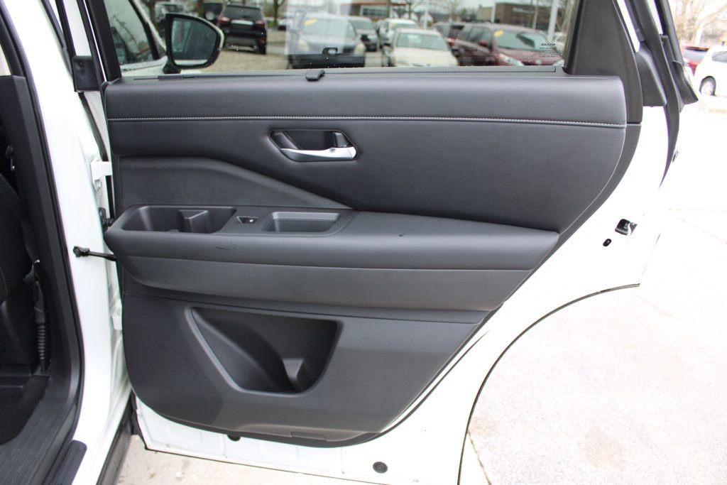 Certified 2023 Nissan Pathfinder SL image 26
