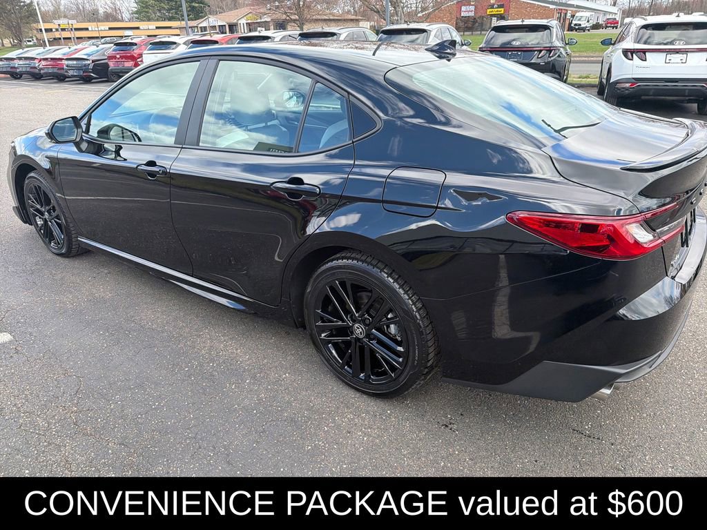 Used 2026 Toyota Camry SE w/ Convenience Package video 3