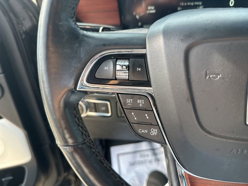 Used 2021 Lincoln Navigator Reserve w/ Luxury Package image 17