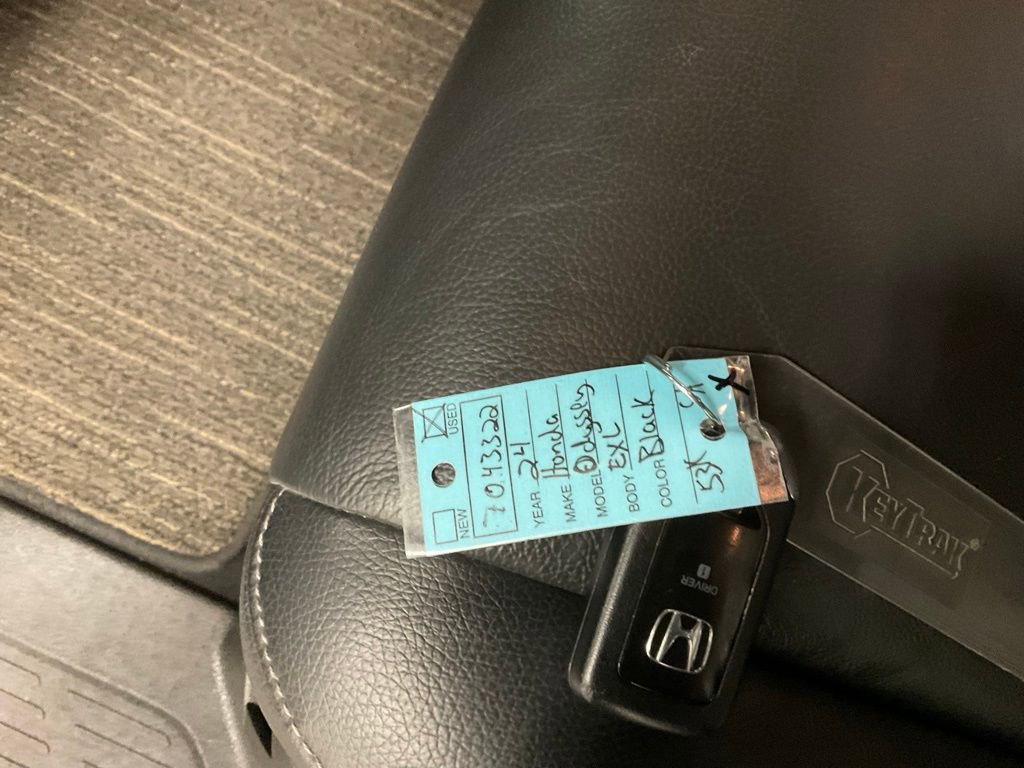 Used 2024 Honda Odyssey EX-L image 31