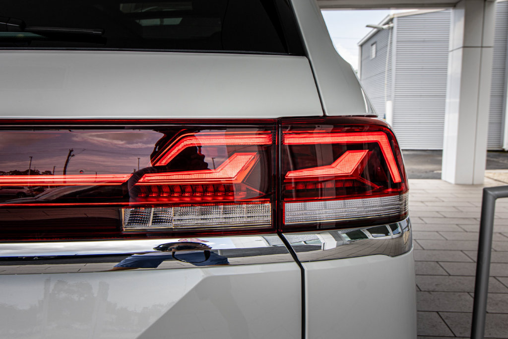 New 2026 Volkswagen Atlas SE FWD image 16