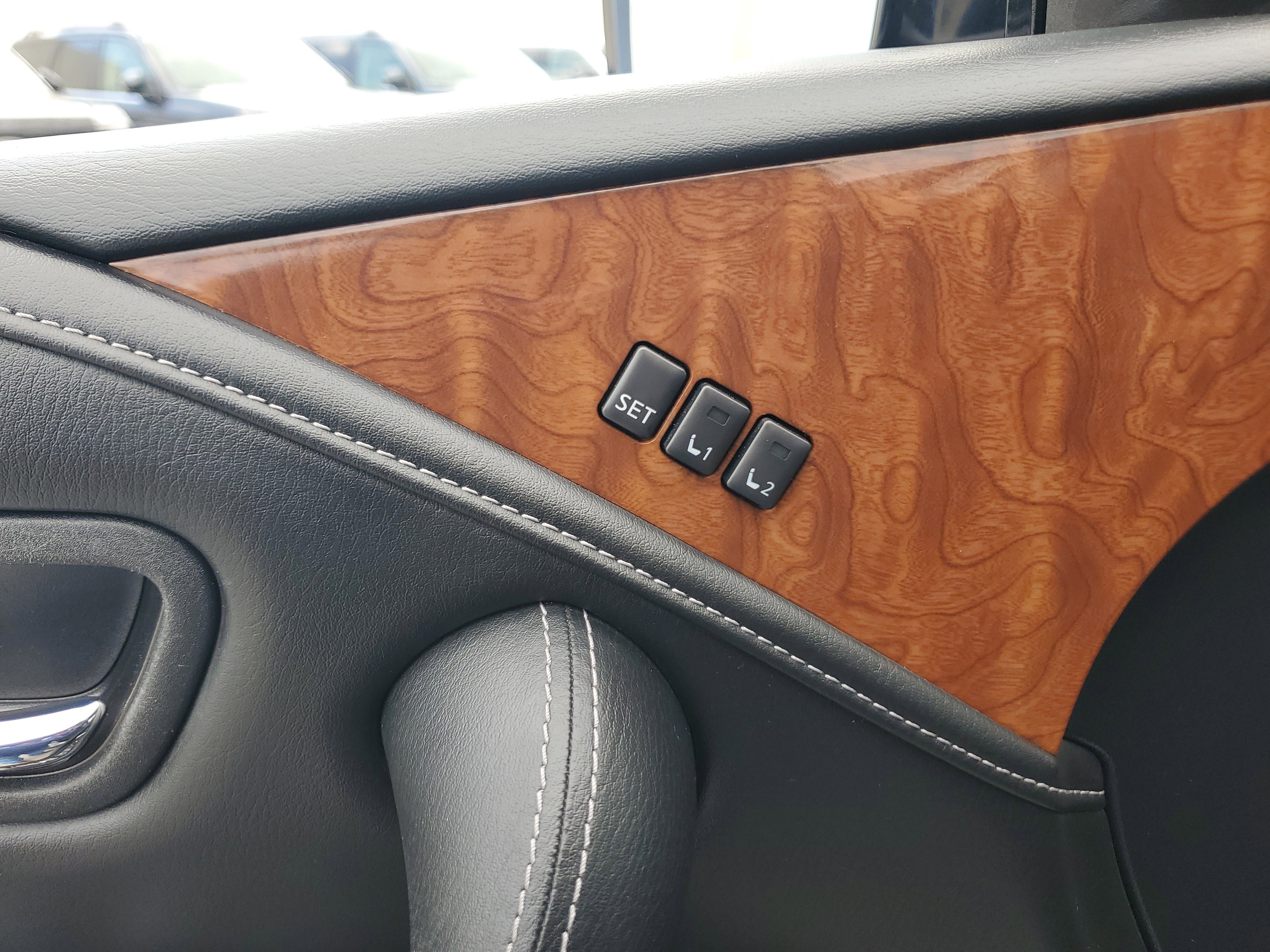 Used 2019 INFINITI QX80 Luxe w/ Cargo Package RWD image 24