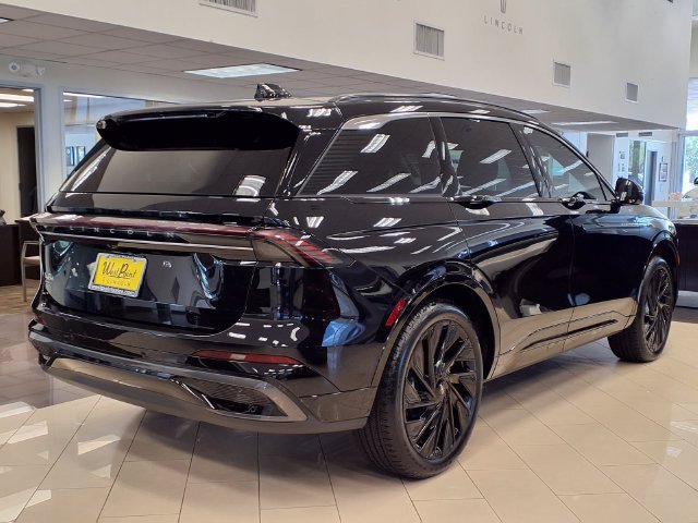 New 2026 Lincoln Nautilus Black Label w/ Jet Appearance Package AWD/4WD image 2