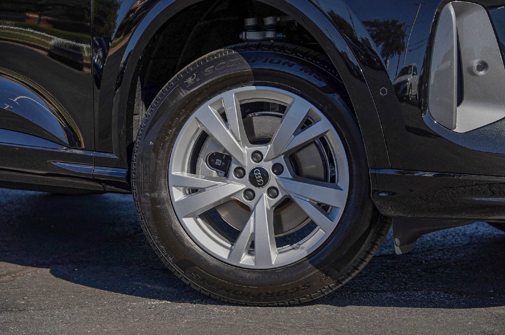 New 2025 Audi Q5 Premium