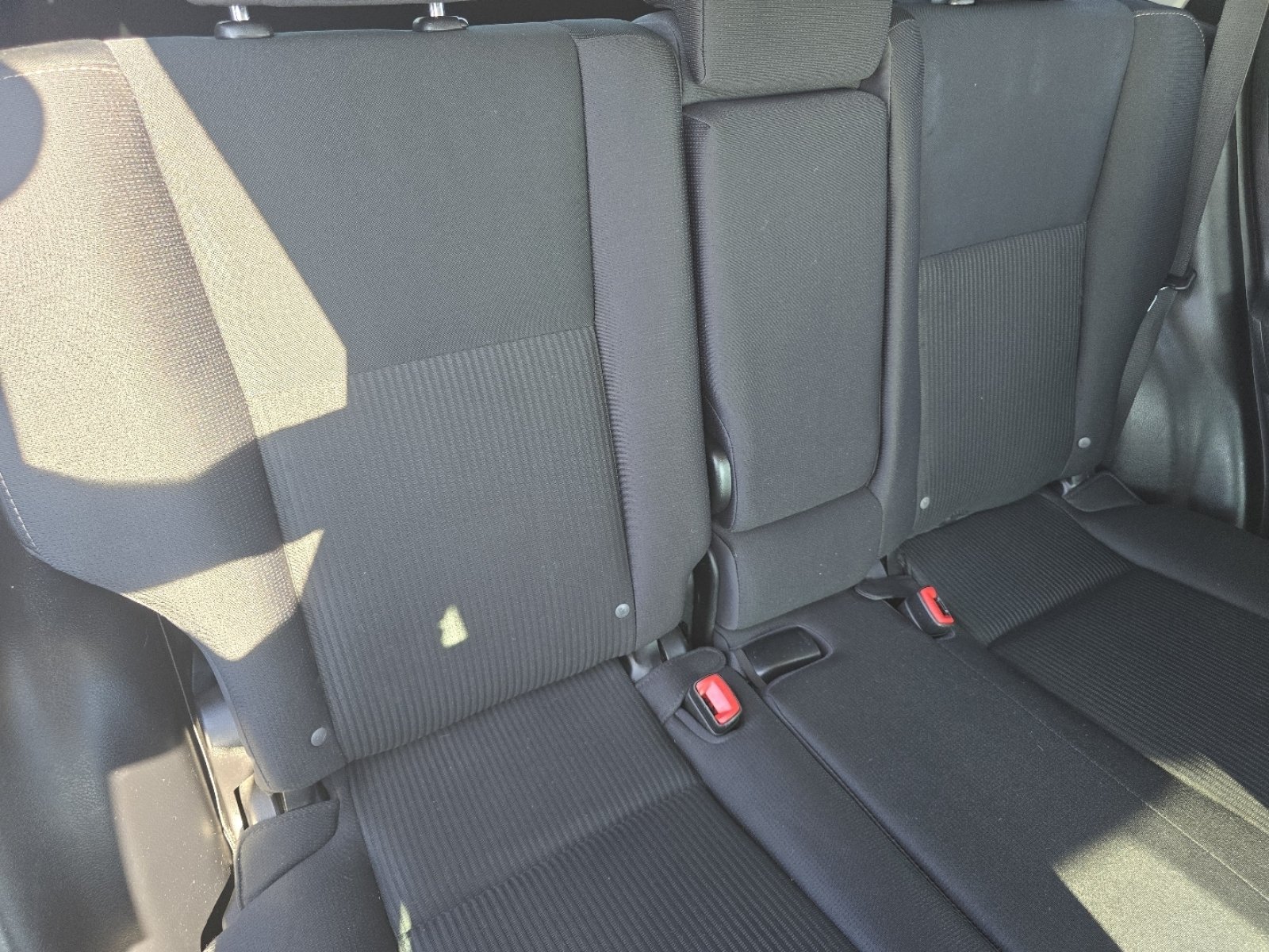 Used 2015 Toyota RAV4 XLE FWD image 23