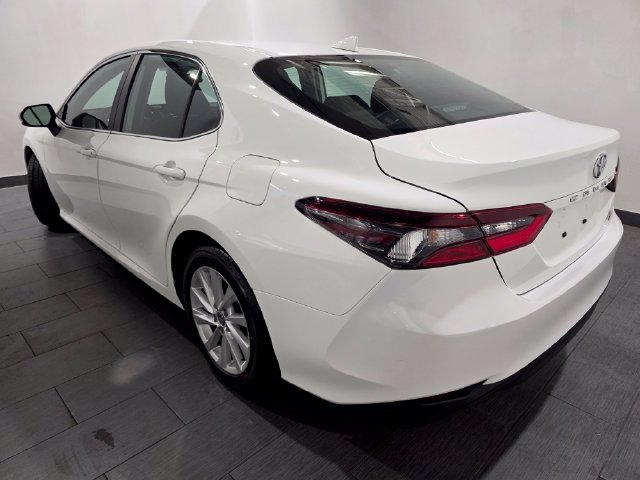 Used 2024 Toyota Camry LE FWD image 3