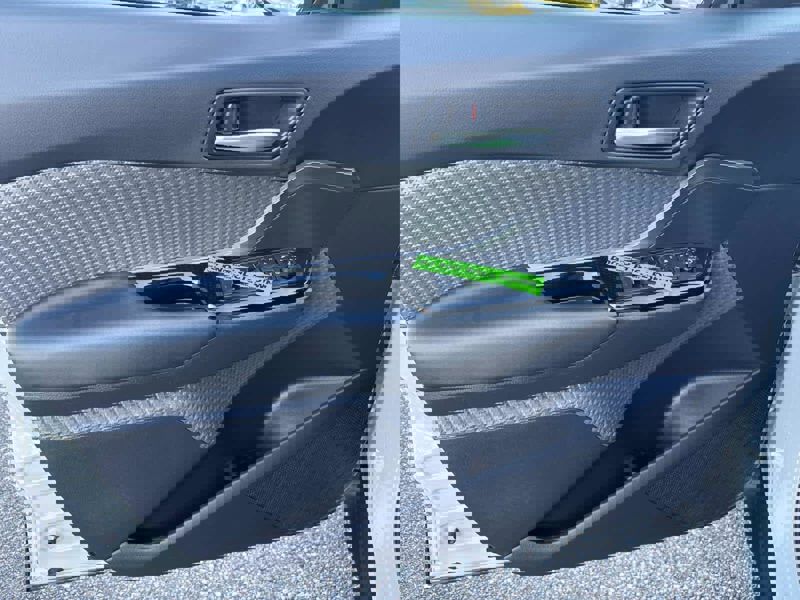 Used 2021 Toyota C-HR Limited image 17