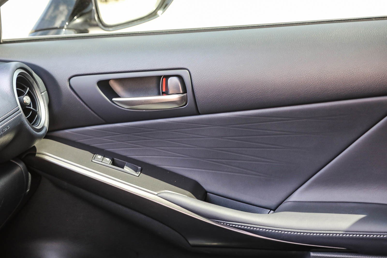 Used 2022 Lexus IS 350 F Sport w/ Navigation Package RWD image 21