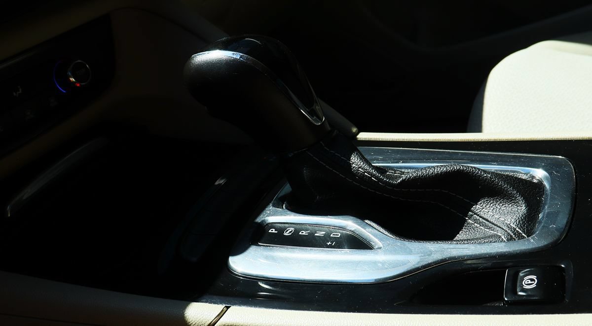 Used 2018 Buick Regal Preferred w/ Sights and Sounds Package FWD image 46