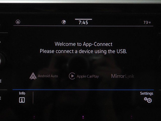 Used 2023 Volkswagen Atlas SE w/ Technology Package image 35