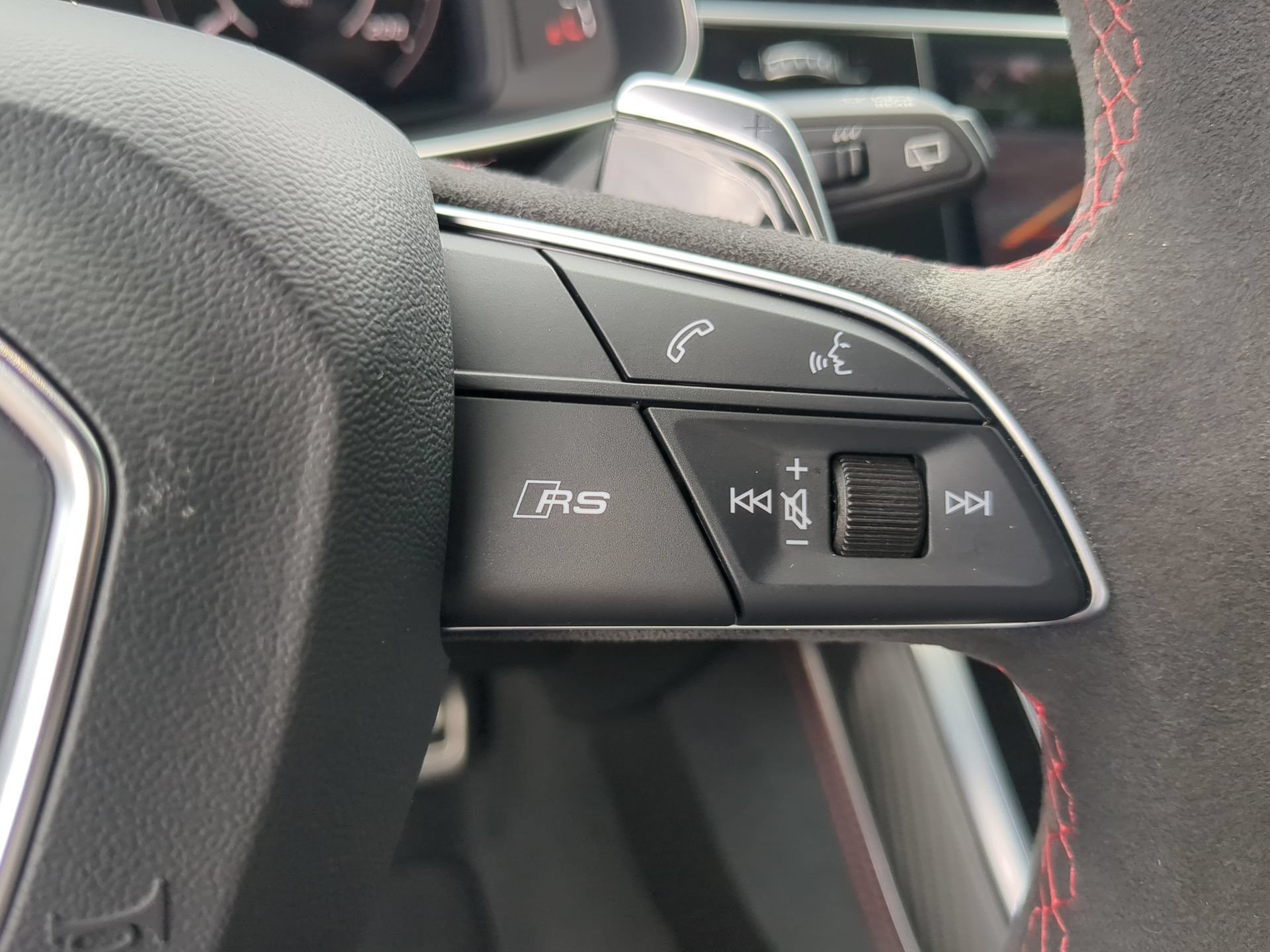 Used 2024 Audi RS Q8 AWD/4WD image 67