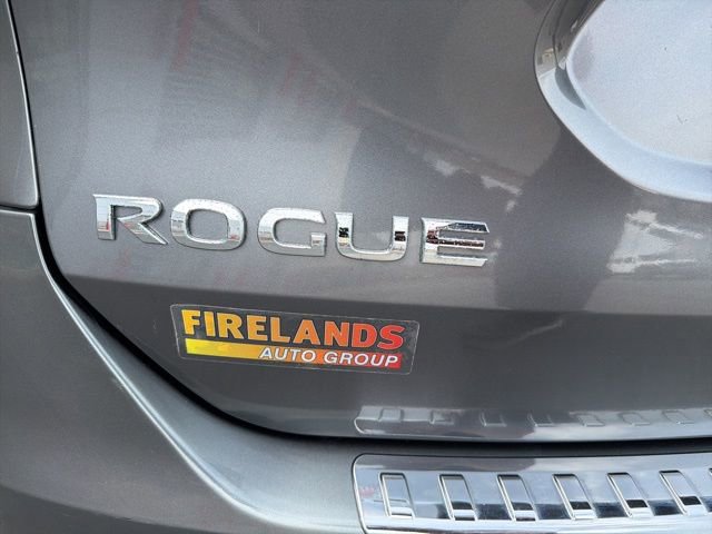 Used 2015 Nissan Rogue SV image 10