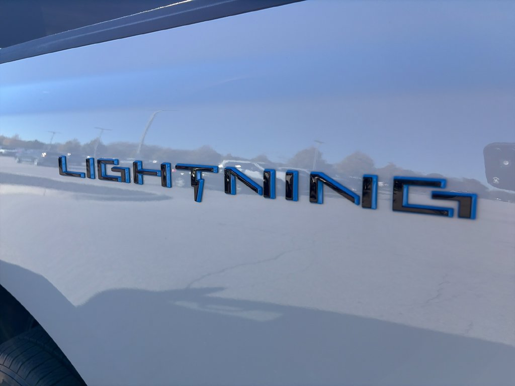 Used 2024 Ford F150 Lightning XLT AWD/4WD image 6