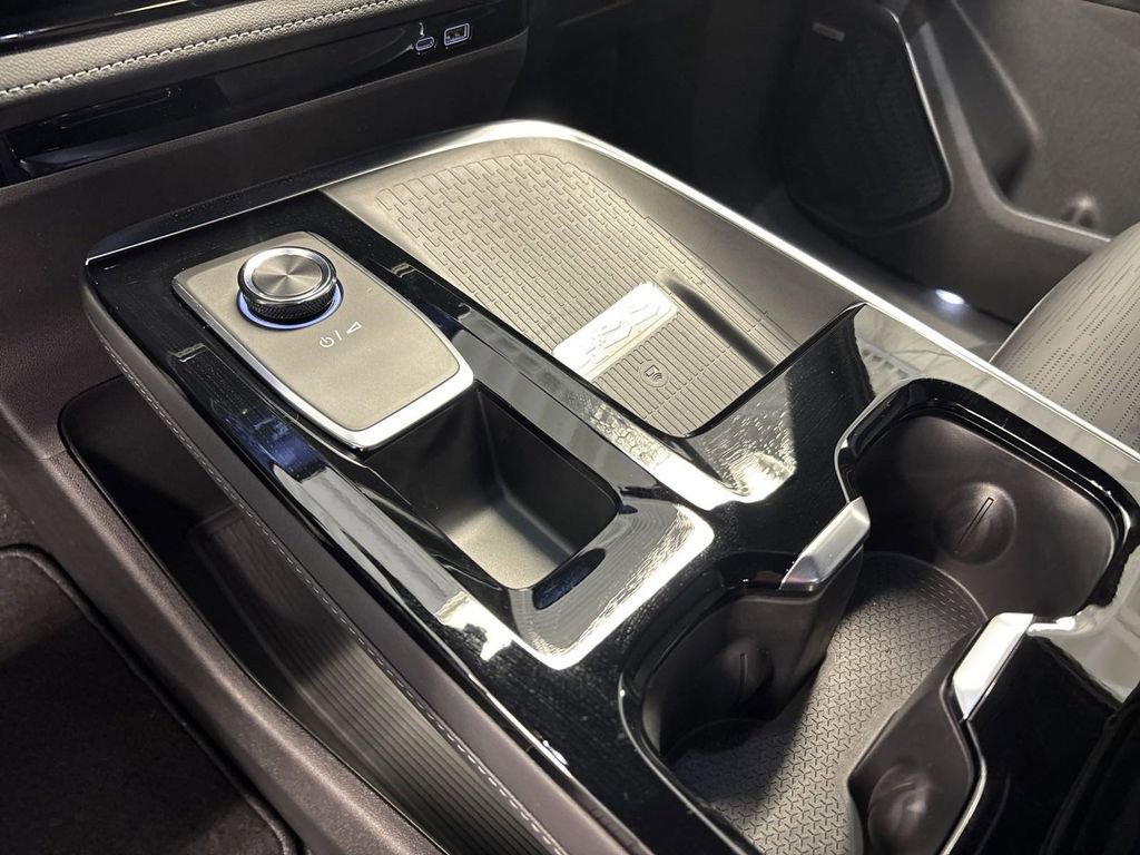 New 2025 Buick Enclave Sport Touring w/ Super Cruise Package image 35