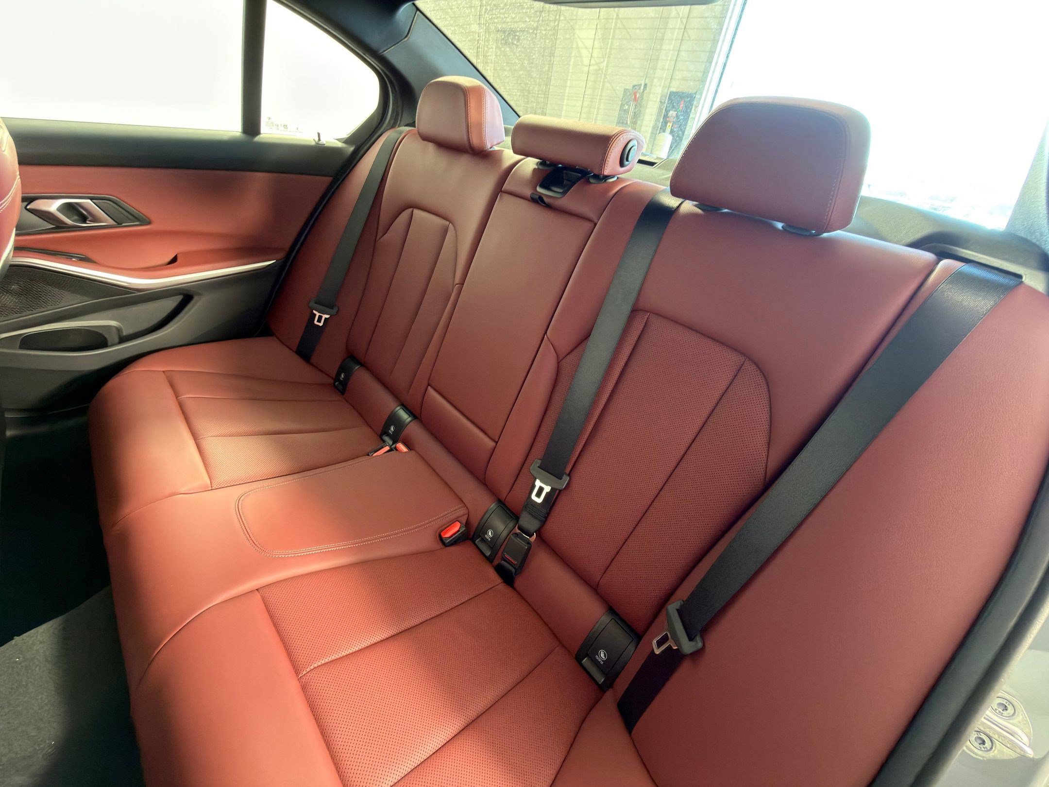 Used 2026 BMW 330i Sedan w/ M Sport Package image 28