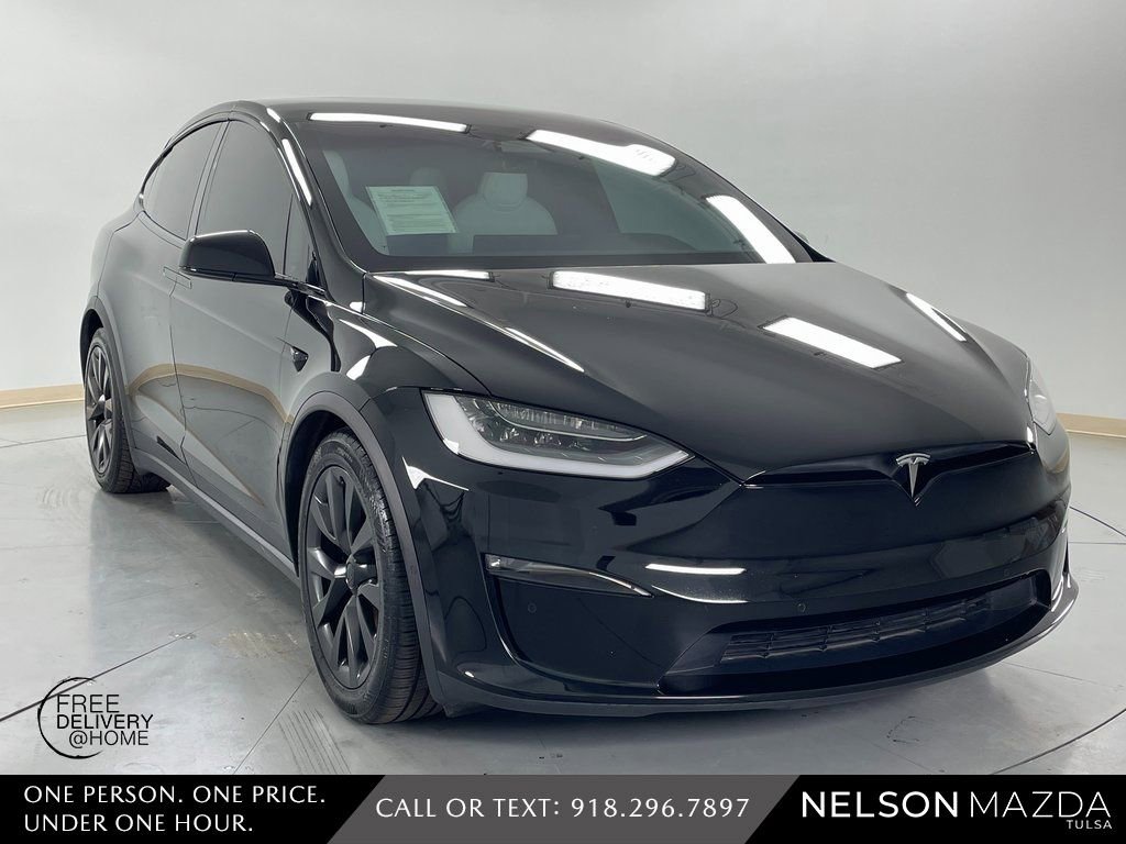 Used 2023 Tesla Model X Plaid image 4