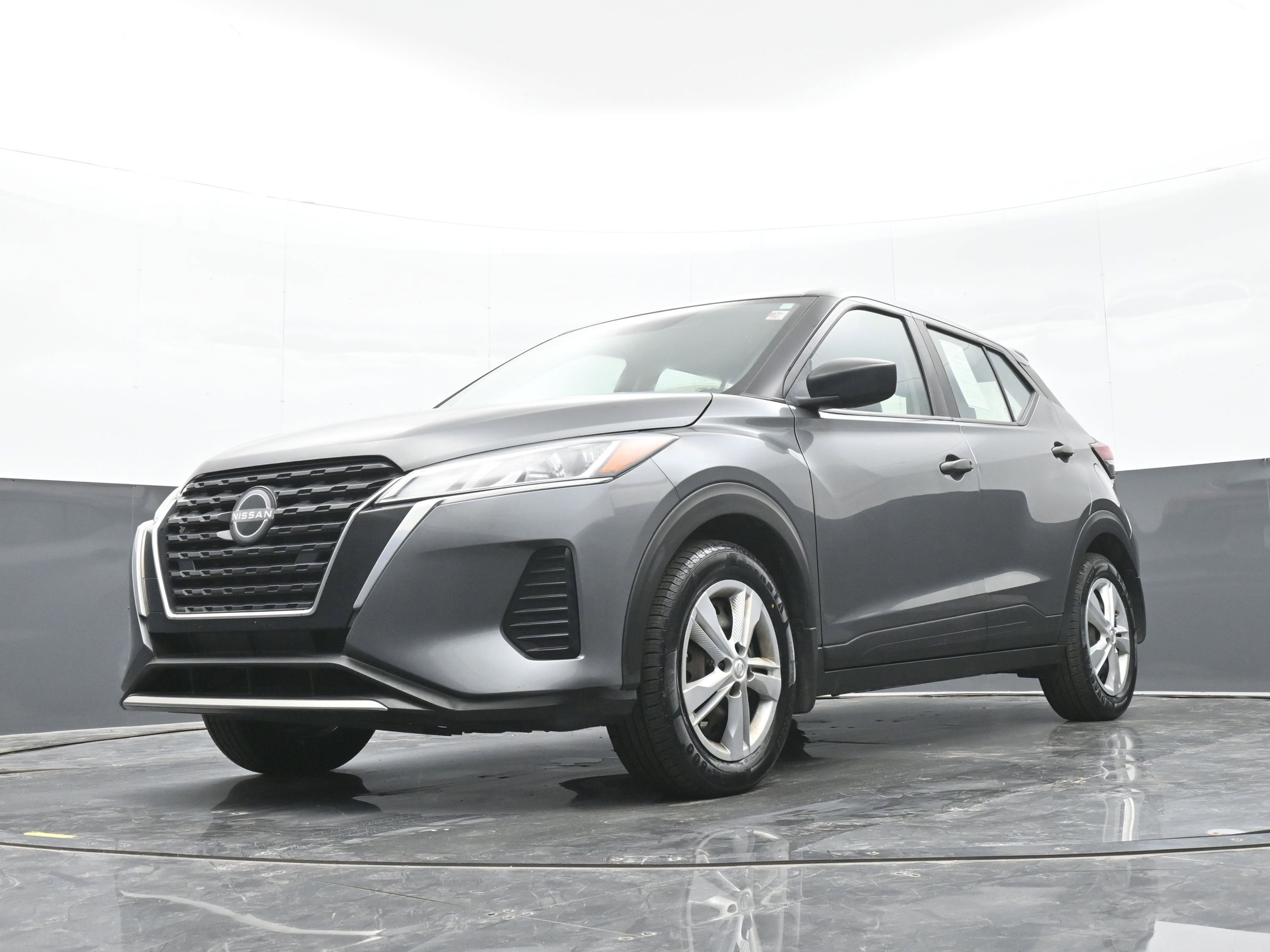Used 2022 Nissan Kicks S w/ Interior Electronics Package FWD image 43