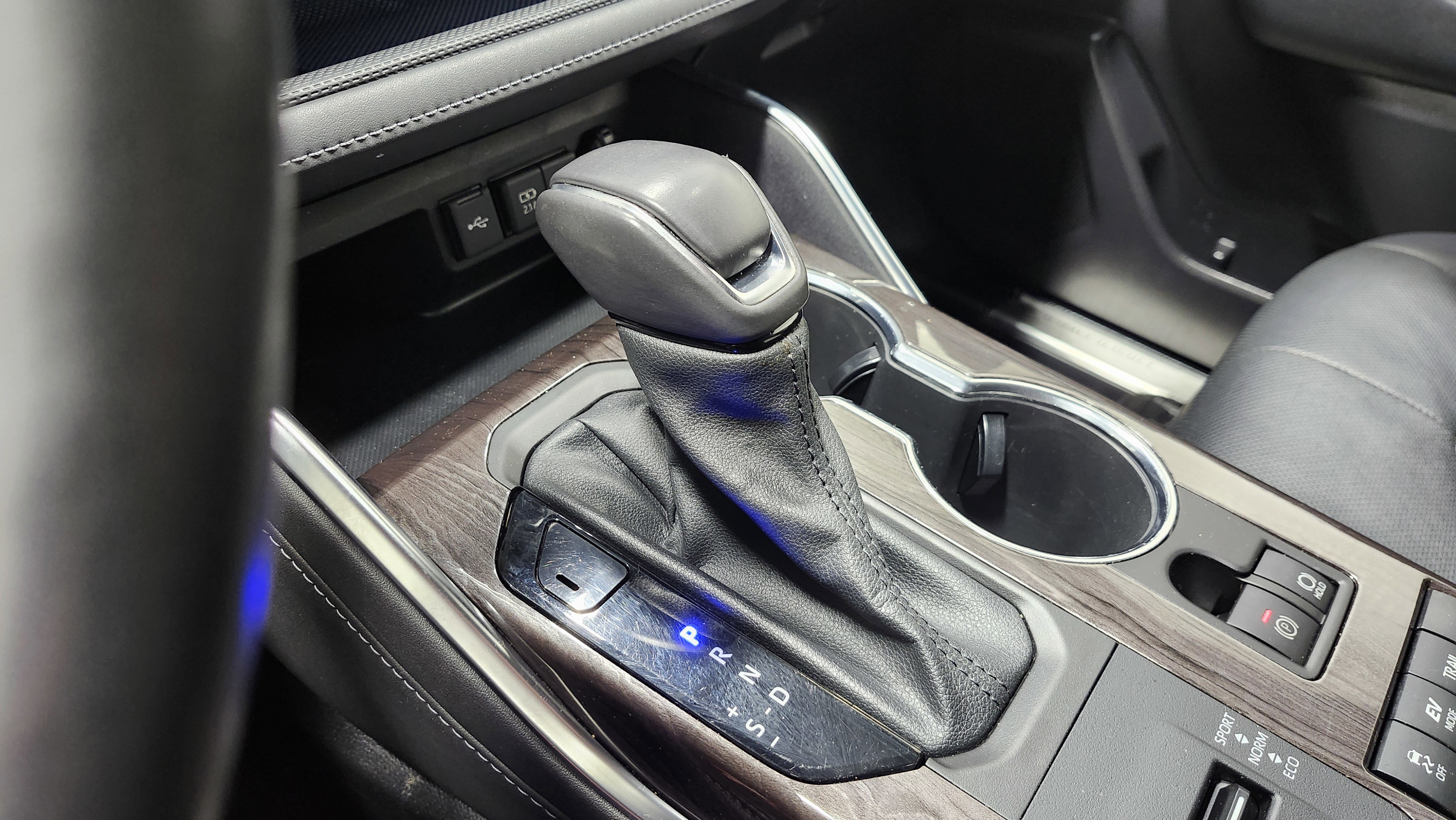 Used 2021 Toyota Highlander Platinum image 39