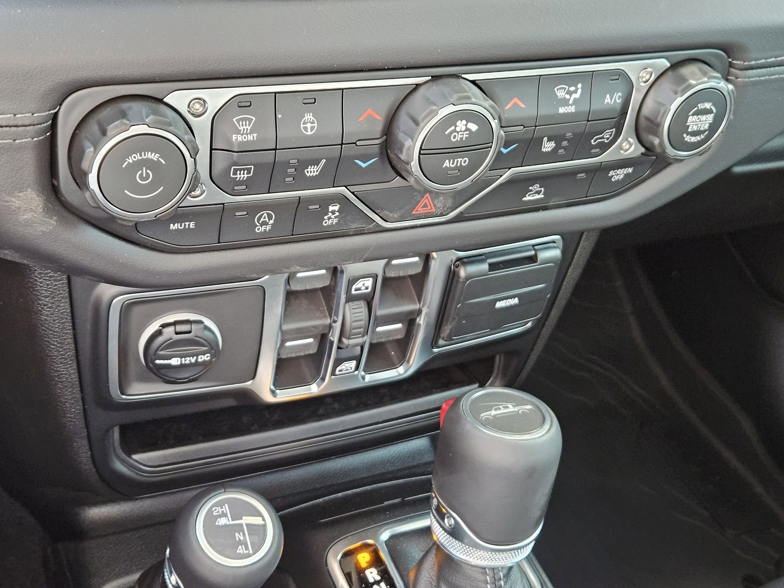 New 2026 Jeep Gladiator Sport AWD/4WD image 21