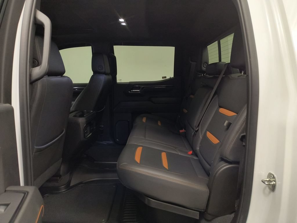 Used 2023 GMC Sierra 1500 AT4 w/ AT4 Premium Package AWD/4WD image 18