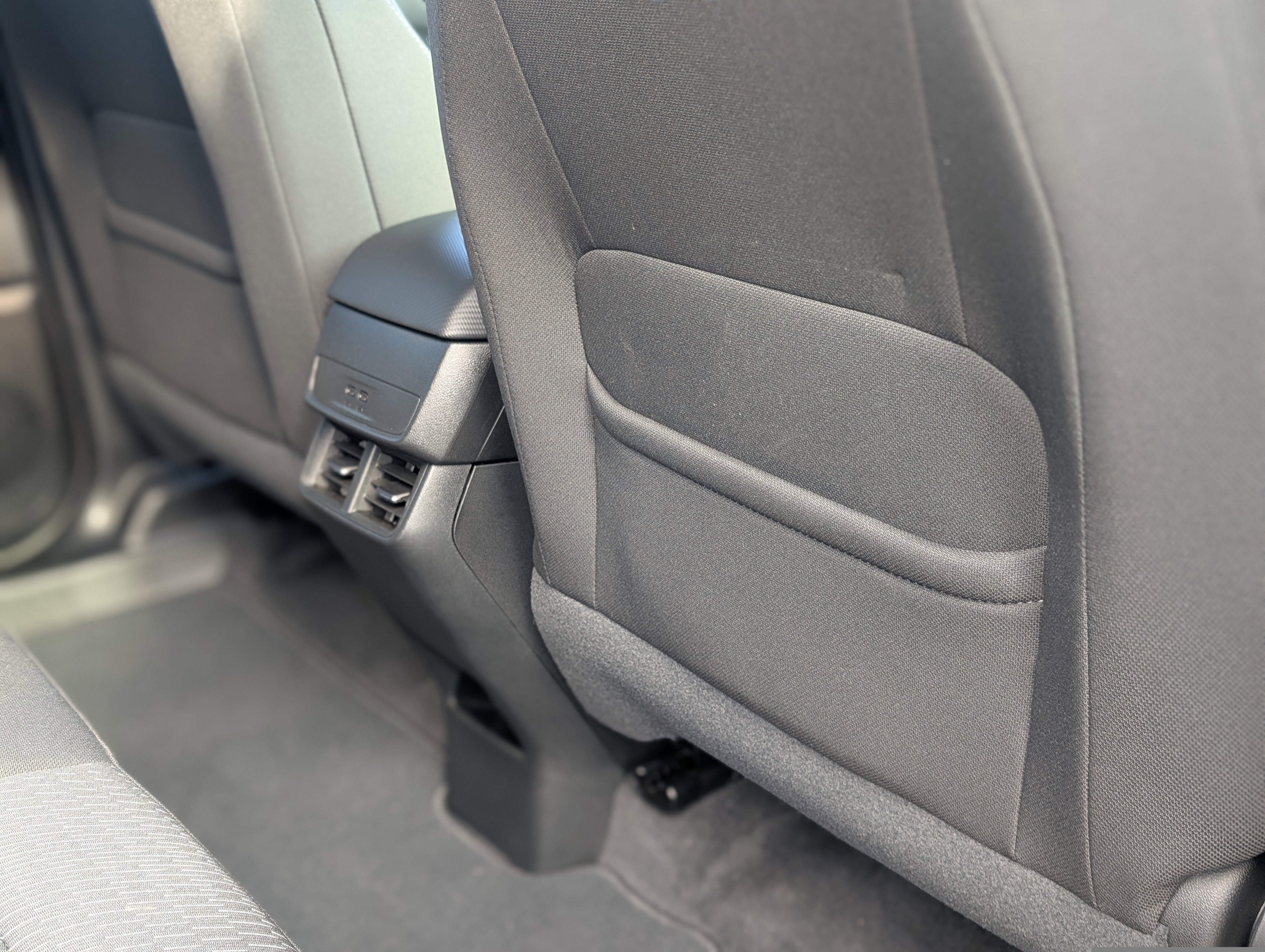 Used 2025 Chevrolet Equinox LT w/ Safety and Technology Package image 39