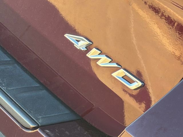 Used 2022 Ford Explorer XLT w/ Equipment Group 202A image 9