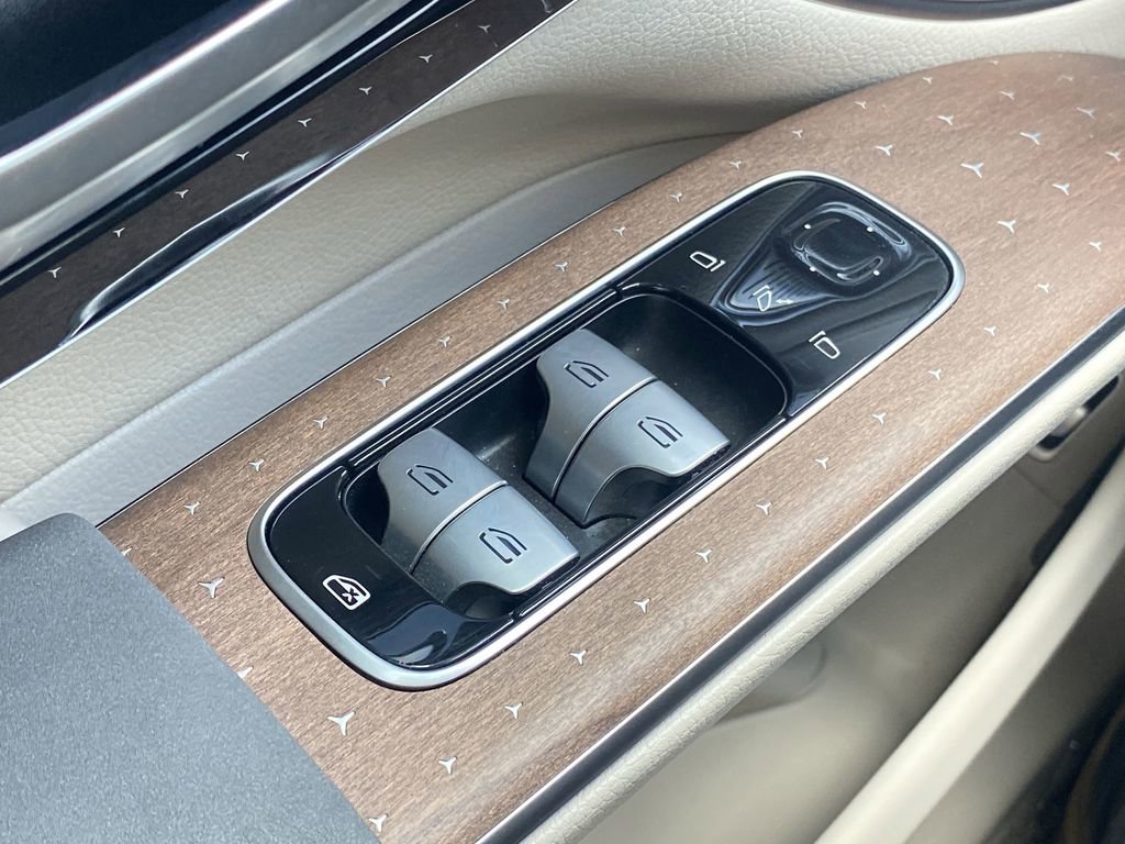 Certified 2023 Mercedes-Benz EQS 450+ SUV image 9