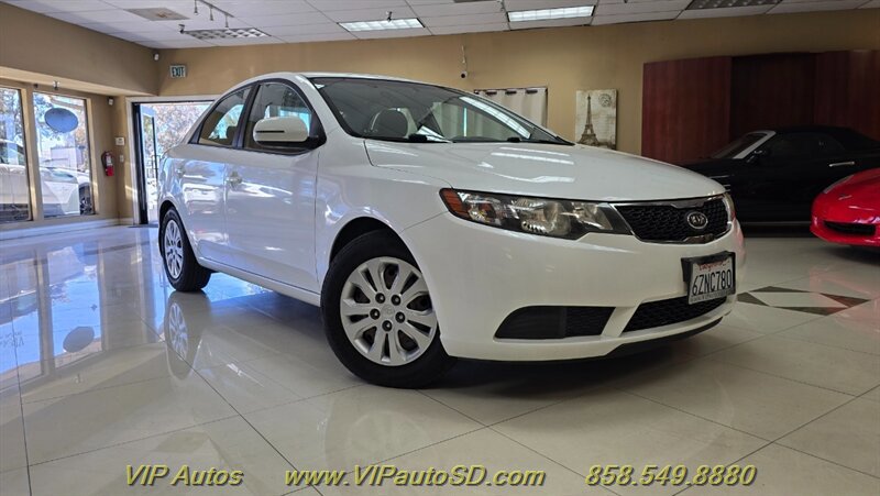Used 2013 Kia Forte EX FWD image 1