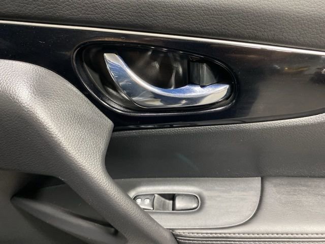 Used 2019 Nissan Rogue Sport SL w/ Premium Package AWD/4WD image 28