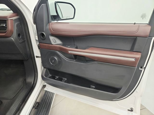 Used 2024 Ford Expedition Max Limited image 44
