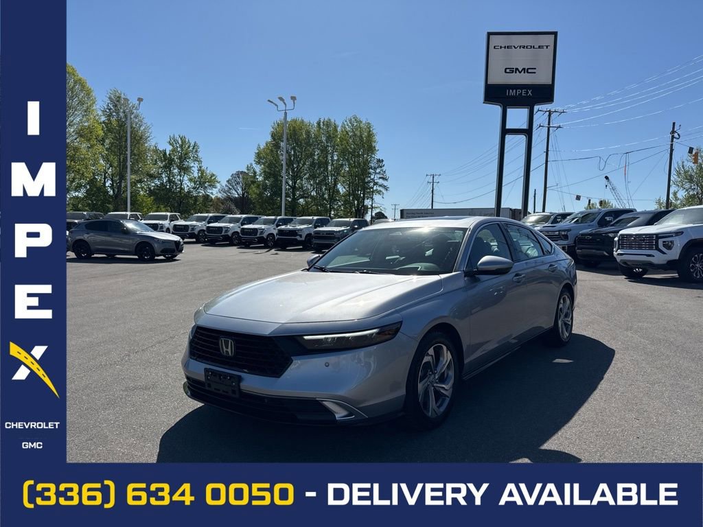 Used 2023 Honda Accord Touring image 1