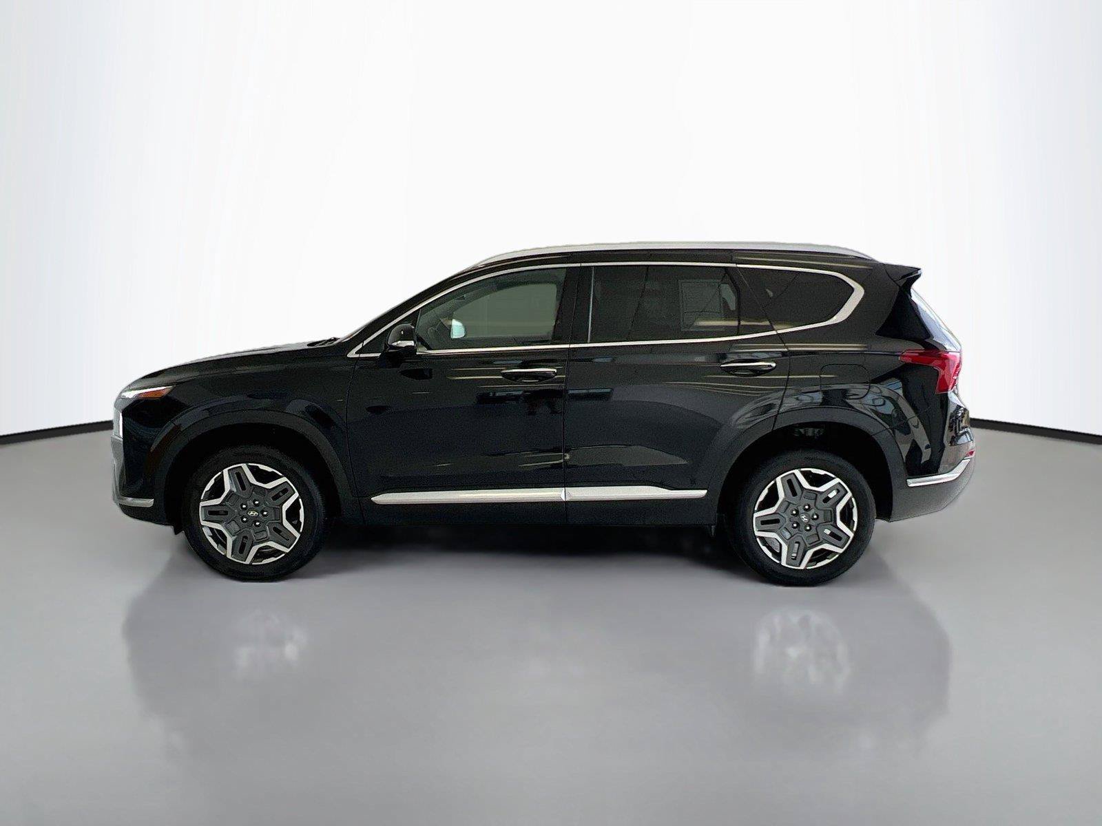 Used 2022 Hyundai Santa Fe Limited w/ Cargo Package AWD/4WD image 8