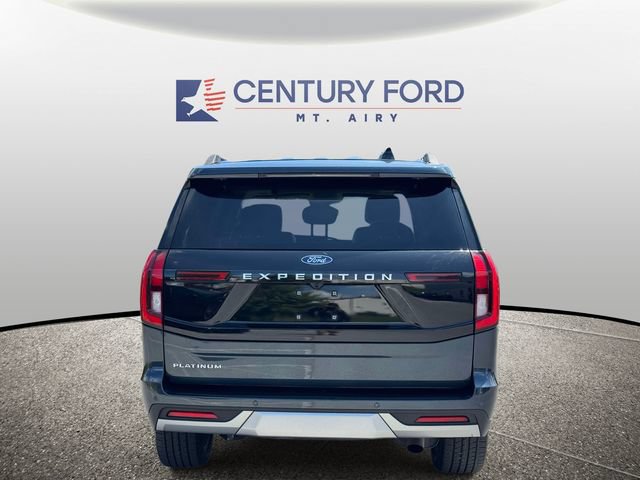 Certified 2025 Ford Expedition Platinum w/ Driver's Package AWD/4WD image 4