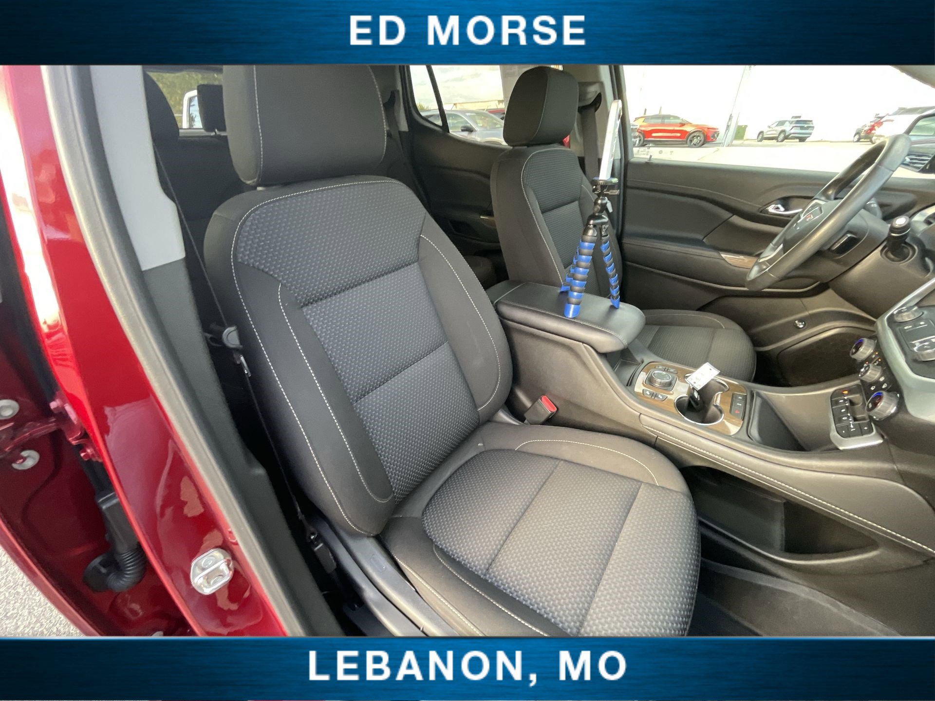 Used 2023 GMC Acadia SLE w/ Driver Convenience Package image 26