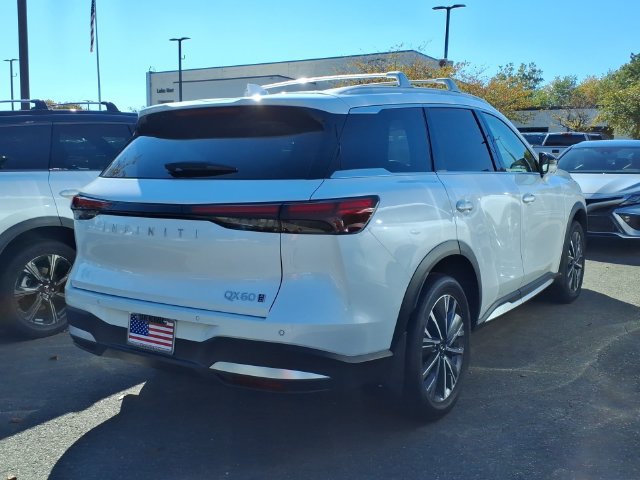 Certified 2026 INFINITI QX60 Luxe w/ Family Package AWD/4WD image 7
