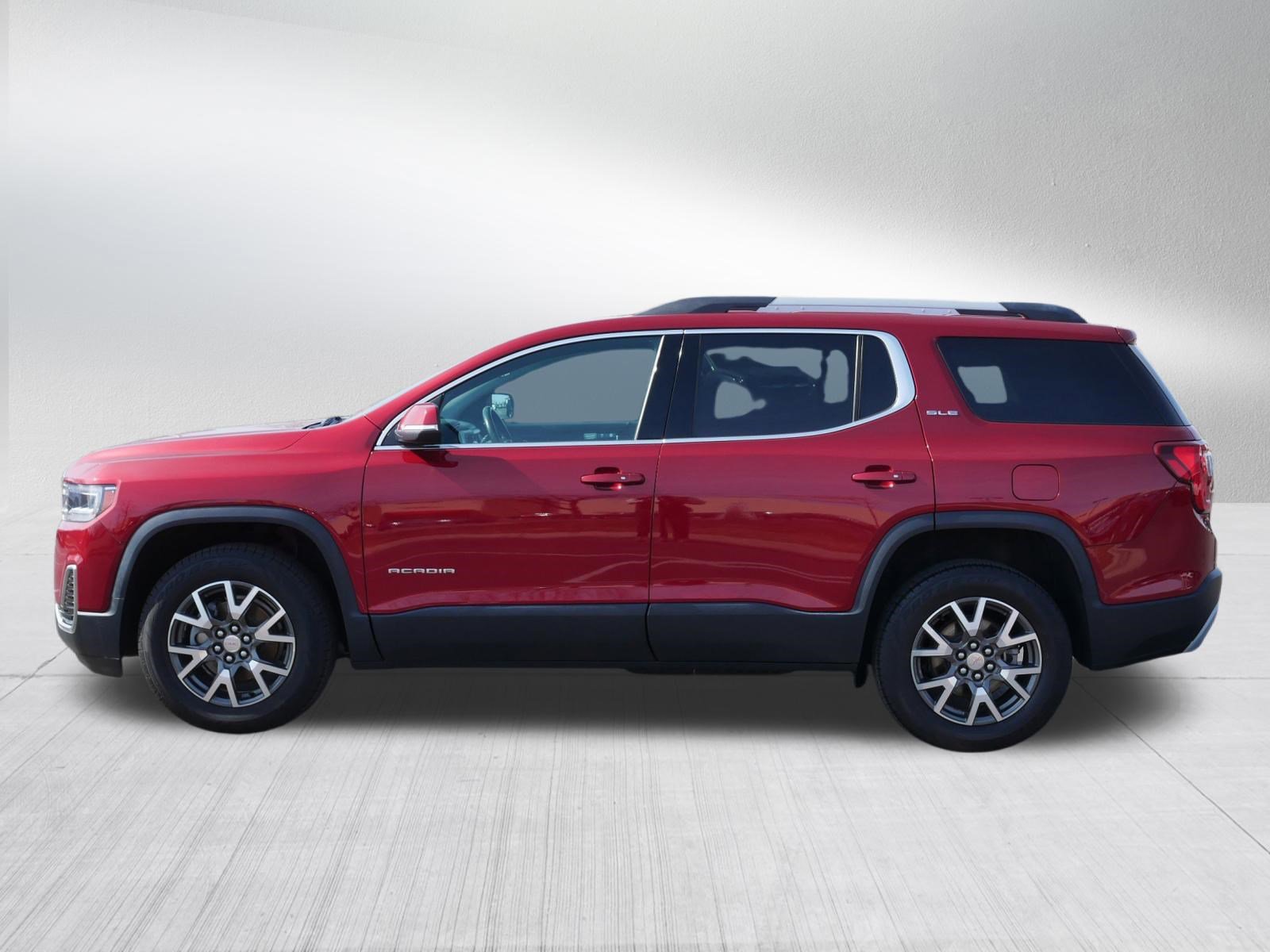 Used 2020 GMC Acadia SLE w/ Driver Convenience Package image 4