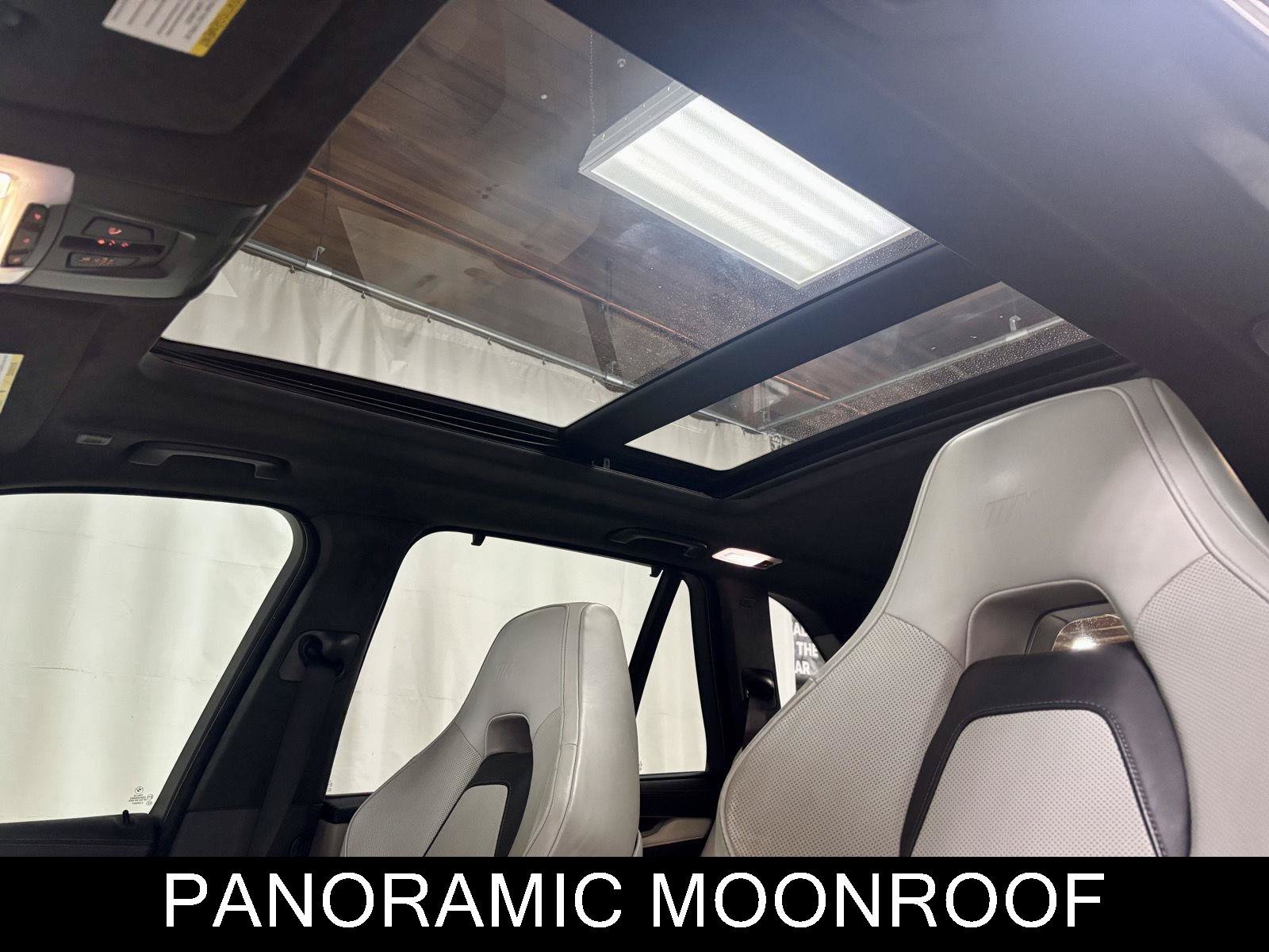 Used 2015 BMW X5 M AWD/4WD image 17