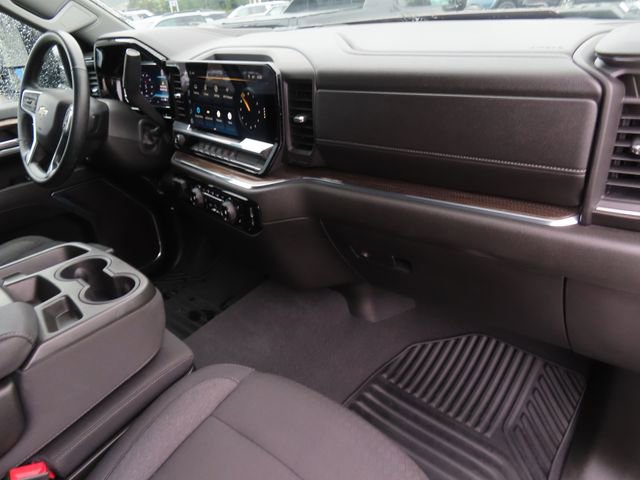 Used 2024 Chevrolet Silverado 2500 LT w/ Convenience Package image 44