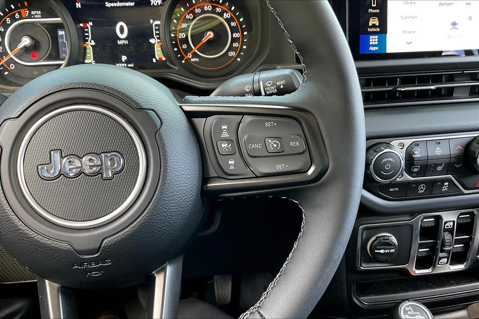 Certified 2025 Jeep Gladiator Sport image 16