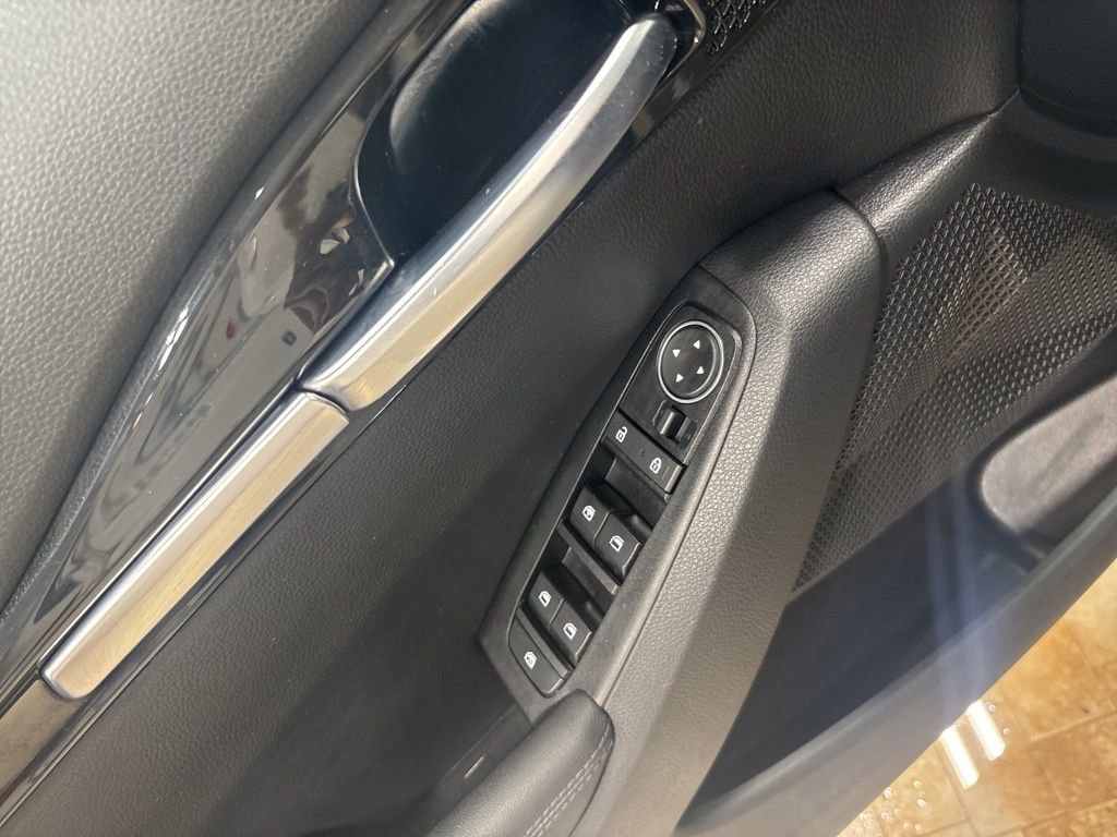 Used 2022 Kia Seltos Nightfall Edition image 18
